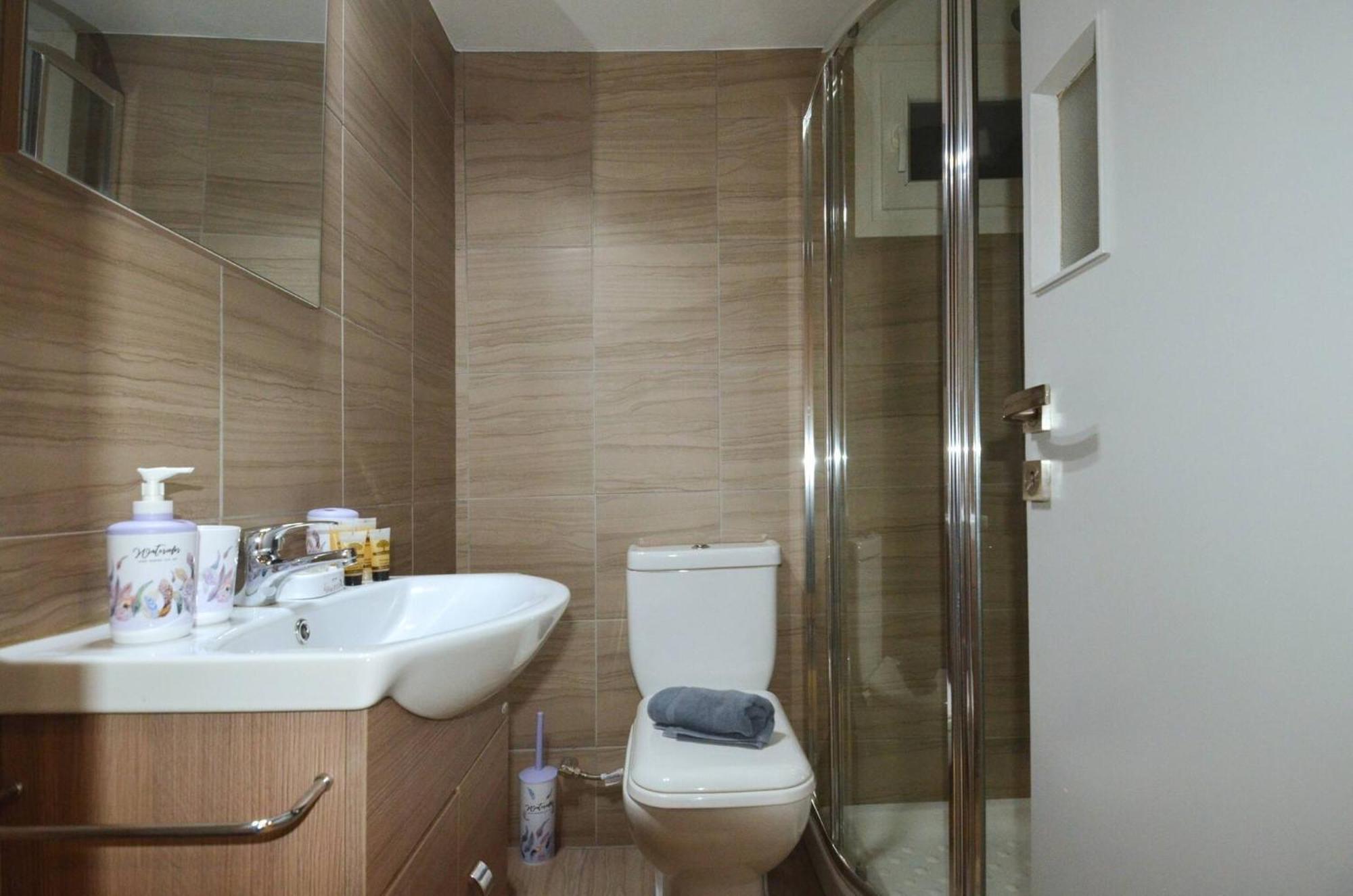 An Urban At Plateia Koliatsou Apartment *